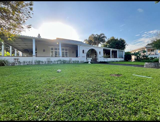 6 BEDROOM HOUSE FOR SALE IN SHORTENS COUNTRY ESTATE
